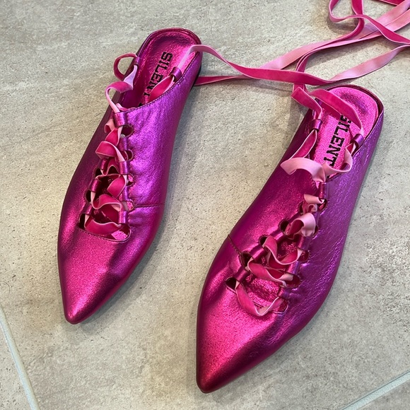 Free People Silent D Charly Lace Up Flats size 38 Fuchsia Metallic Leather New - Picture 2 of 9